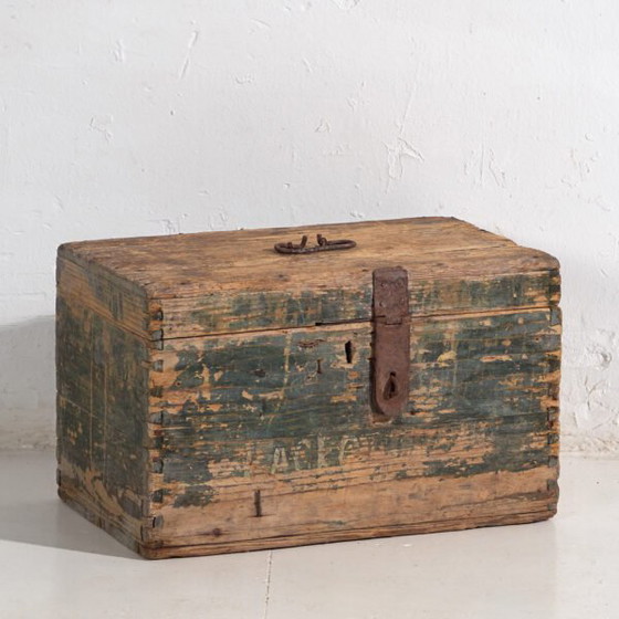 Coffre ancien de style primitif (c.1920) #71 – Armoires de rangement, Rustic (photo 5 of 40)