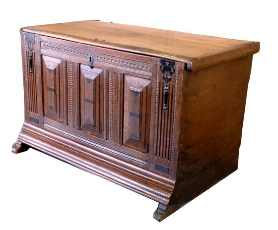 Image 1 of Arcón renacentista holandés roble circa 1670