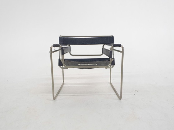 Image 1 of Collection Vitra Miniature : Fauteuil lounge « Wassily » de Marcel Breuer