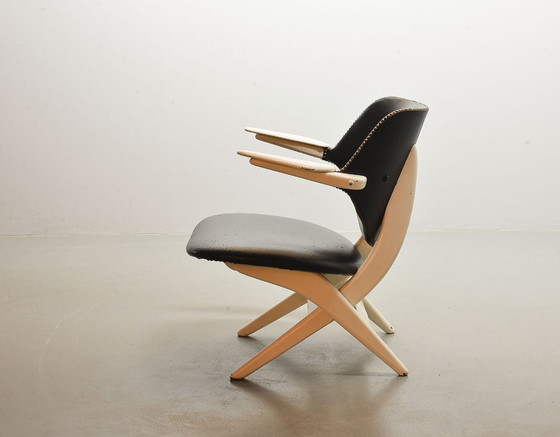 Image 1 of Louis van Teeffelen Dutch Design Pelican Arm Chair for Webe in Solid White Painted Teakwood and Black Leatherette. 