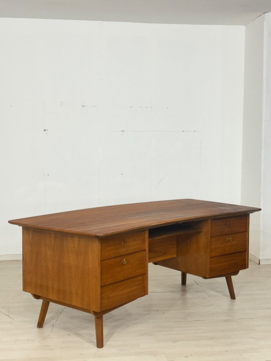 Image 1 of Tijdloos vintage bureau / kantoortafel / tafel / bureau in mid-century stijl