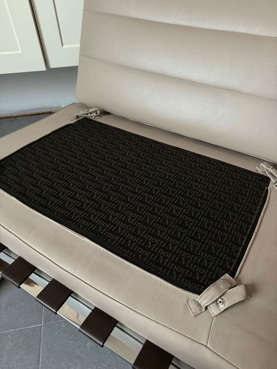 Image 1 of 2x Fauteuils de salon matelassés Minotti Delaunay
