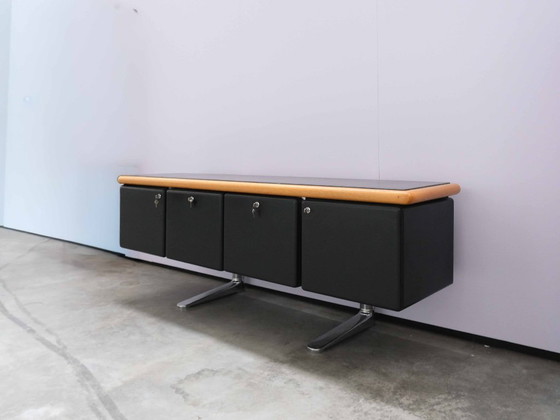 Image 1 of Knoll International Warren Platner de época