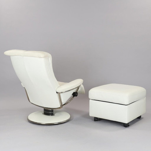 Stressless / Ekornes Recliner Armchair with Footstool, Norway, 2000s  For sale: a comfortable Stressless recliner armchair