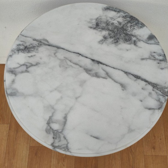 Image 1 of Tavolo da bistrot con piano in marmo e gambe in ghisa, tavolo da giardino