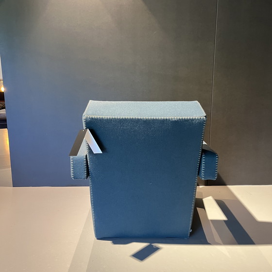 Image 1 of Cassina Utrecht Vorsitzende