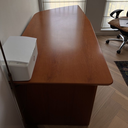 Mahonie houten buro inrichting 