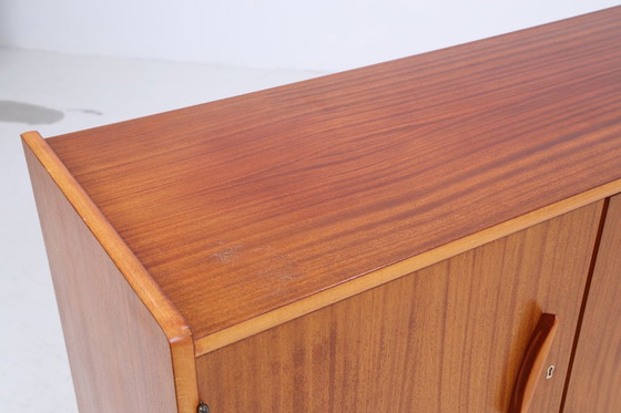 Image 1 of Bellissima credenza d'epoca anni '60 - Mid Century - armadio a cassetti in legno #04-76