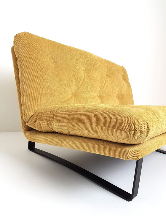 Artifort Kho Liang Le Bank 1,5 Zit Nieuw Gestoffeerd Gele Rib – 2 zitsbanken, Metal, Textile, Vintage (photo 11 of 15)