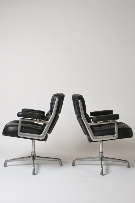 Image 1 of Lobby stoel van Charles Eames voor Herman Miller