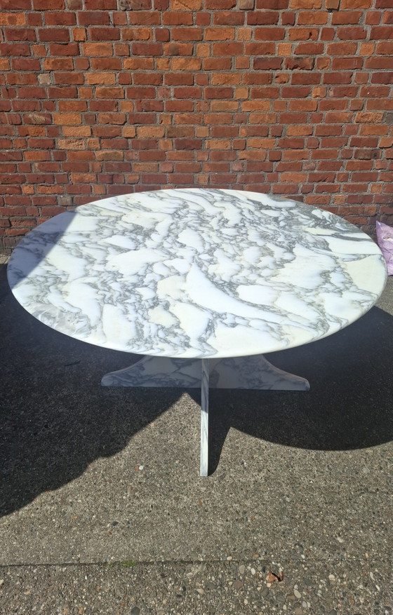 Preciosa mesa de mármol Calacatta de 140 cm. – Mesas de comedor, Marble (photo 5 of 5)
