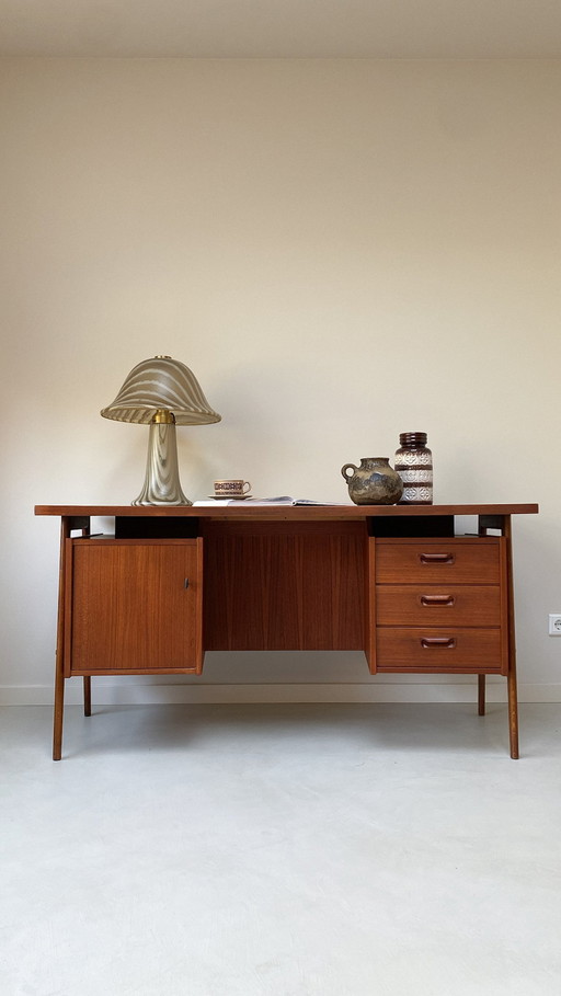 Bureau design vintage en teck