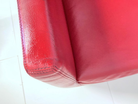 Image 1 of 2 poltrone postmoderne modello Caprichair design Hannes Wettstein per Baleri 1990