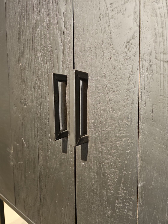 Image 1 of Gabinete de almacenamiento negro atemporal DTP