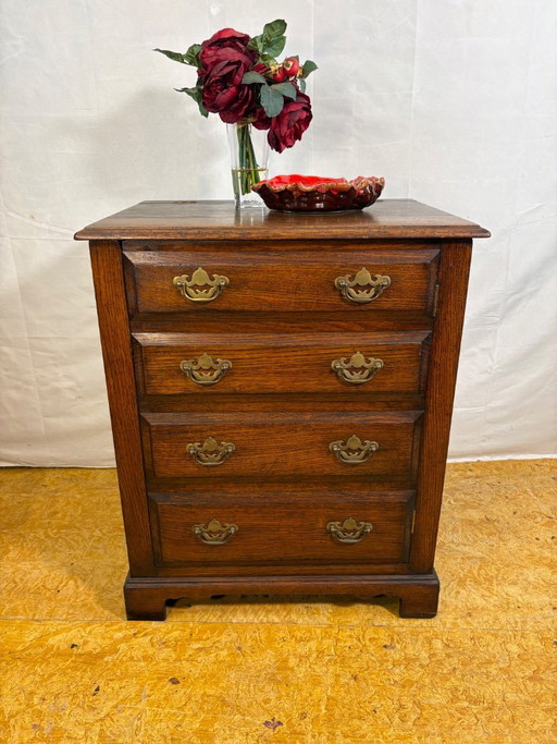 Vintage Antique-Style Record Cabinet – Chest of Drawers Look ca 1970  A charming and unusual vintage record cabinet designed to 