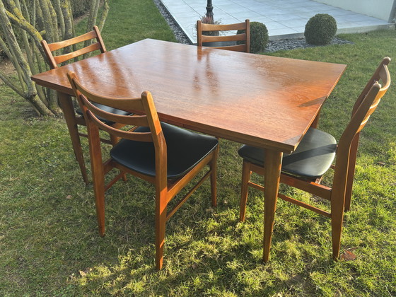 Image 1 of Vintage table and chairs set