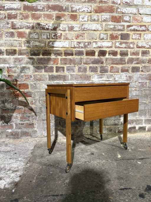 Scandinavische teakhouten naaimachine uit de jaren 60
