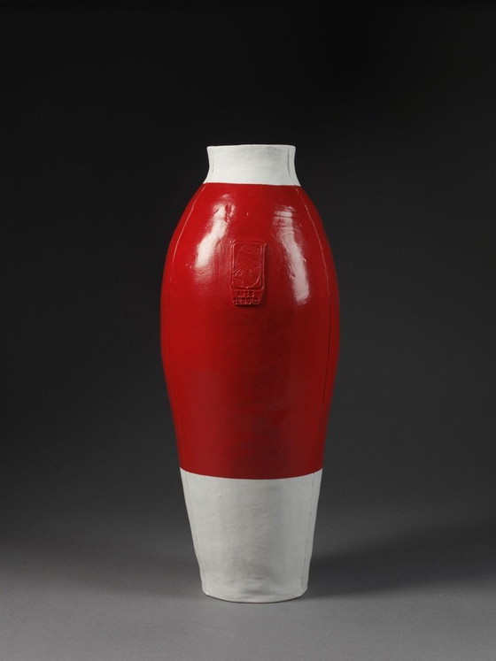 Image 1 of red white vase Hella Jongerius