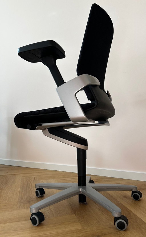 Wilkhahn ON 174/7 ergonomic design chair 