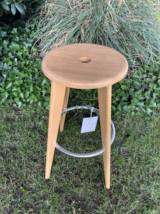 Vitra Tabouret Haut kruk door Jean Prouvé