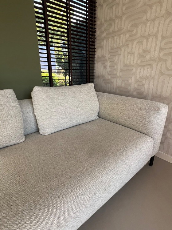 Pode 2-Sitzer Sofa, hellgrauer Textilbezug, 2 Sitzer Sofas, Stoff, Metall, Modern (Foto 10 von 15)