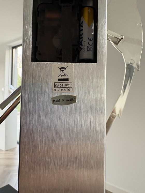 Image 1 of Reloj de diseño moderno Karlsson Woodpecker en acero inoxidable