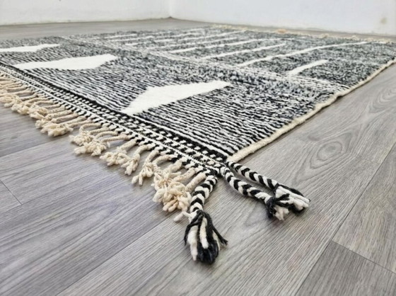 Image 1 of Tapis Beni Ouarain en laine authentique 250cmx200cm