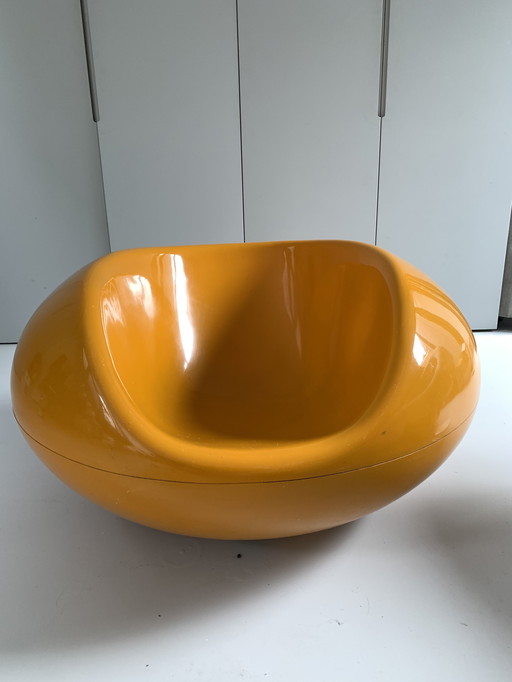 Pastil Chair Eero Aarnio in Ochre Yellow
