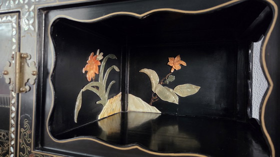 Image 1 of Armoire/commode chinoise ancienne