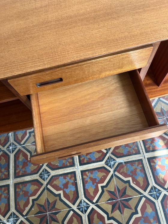 Image 1 of Aparador Mercedes, Reino Unido, años 60