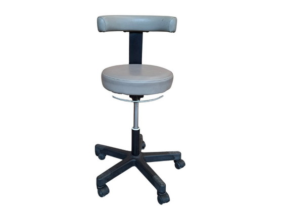 Image 1 of Vintage 1980s Professional Medical Stool – Design & Ergonomics
