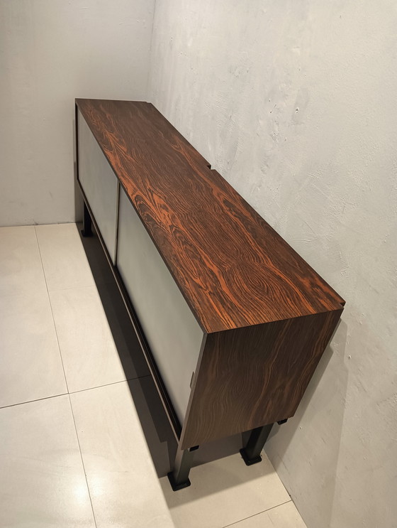 Image 1 of Cadovius-Schrank auf Metallsockel