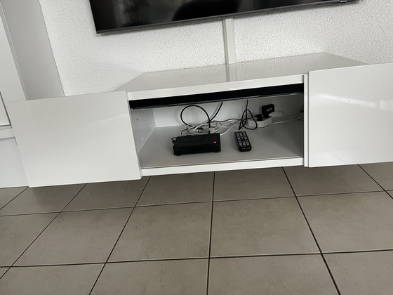 Image 1 of Interstar blanc brillant avec éclairage LED