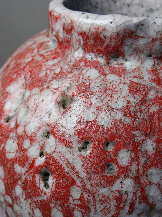 Image 1 of Vaso in ceramica raku smaltata vintage anni '80-'90 con decorazione a fiori di ciliegio.