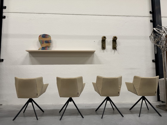 Image 1 of 4 Label van den Berg Gustav jr eetkamerstoelen 