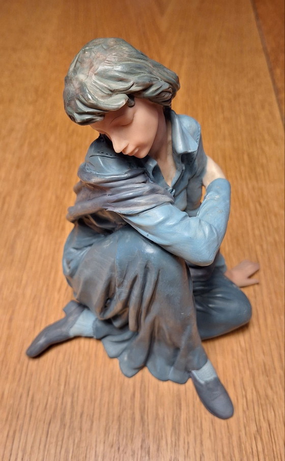 Skulptur von Montserrat Ribes – Bildhauerei, Kunststoff (photo 5 of 8)