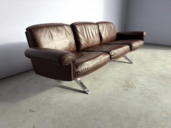 Divano De Sede DS31 in pelle marrone, anni '70 – Divani, Metallo (photo 7 of 10)