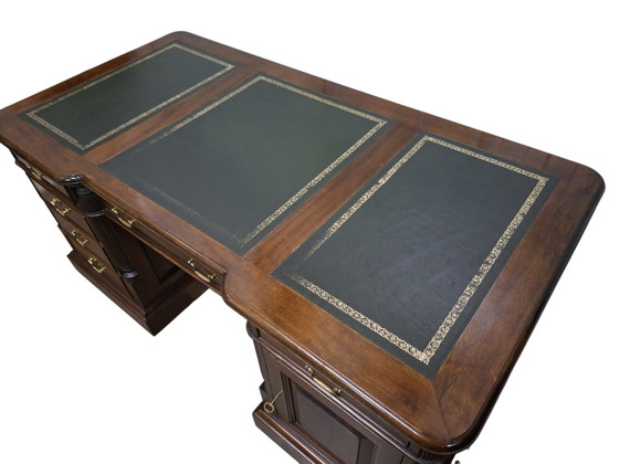 Klassischer englischer Schreibtisch, Schreibtisch mit Ledereinlage – Leather, Wood (photo 5 of 5)