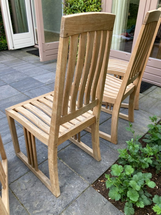 Image 1 of 4 elegante Gloster teakhouten tuinstoelen, zware kwaliteit teak