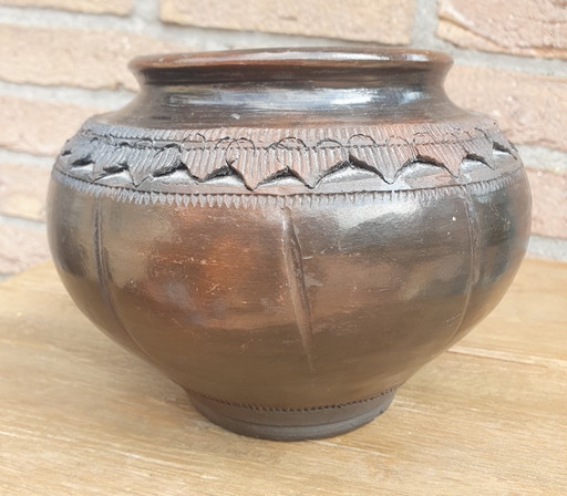 Beautiful and 100% Original African Clay Pot (Ukhamba Beer Pot) from South Africa. – vazen, Ceramic (photo 2 of 11)