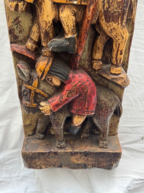 Image 1 of Polychroom houtsnijwerk