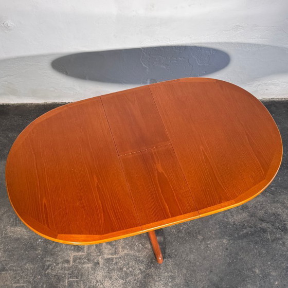 Image 1 of British Oval Extendable Teak Dining Table, 1960s