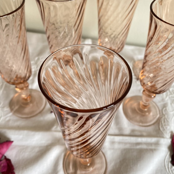 Image 1 of Set di 6 bicchieri da champagne rosa Vintage Tableware Rosaline Luminarc Francia