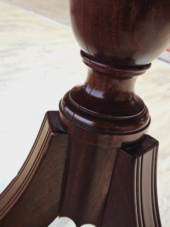Image 1 of Elegant Georgian Dining Table, 2nd half of the 19th Century - Classic/Walnut