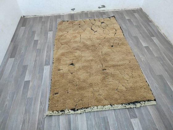 Image 1 of Tapis en laine fait main – coloris personnalisables 300cmx150cm