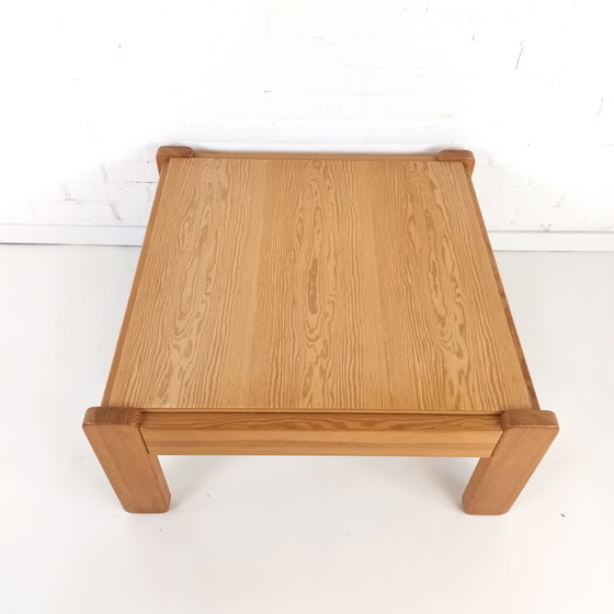 Image 1 of Table basse vintage en pin