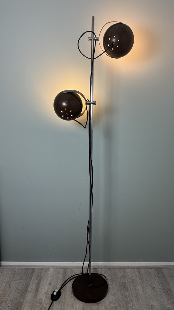 Image 1 of Lampadaire vintage des années 1970, âge de l'espace, globe marron