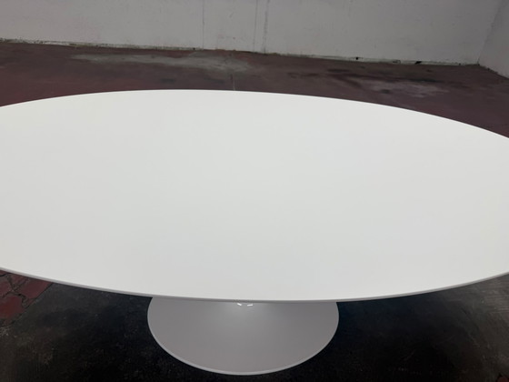 Réplica de alta calidad del tulipán New Knoll con hoja original. – Mesas de comedor, Wood, Metal (photo 3 of 15)