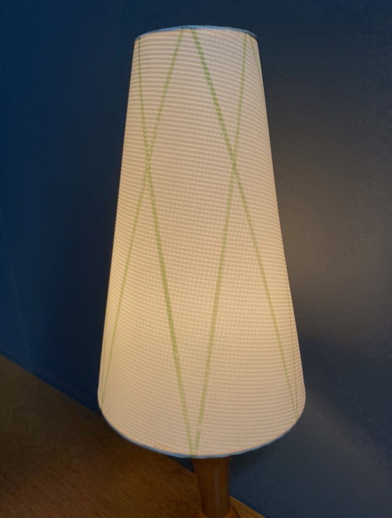 Image 1 of Petite lampe de table en bois 1960