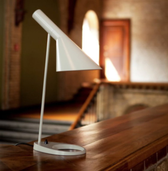 Image 1 of 1x AJ Table Lamp Louis Poulsen